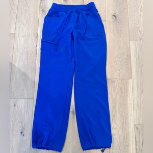 Cherokee Infinity scrub pants blue small